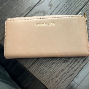 michael kors wallet
